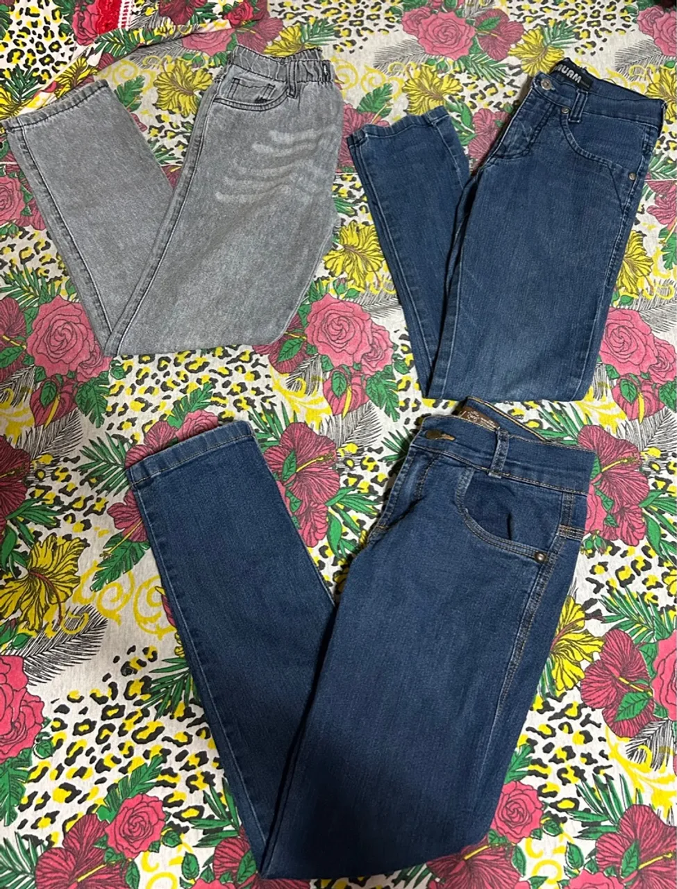 Calça jeans infantil conservadas