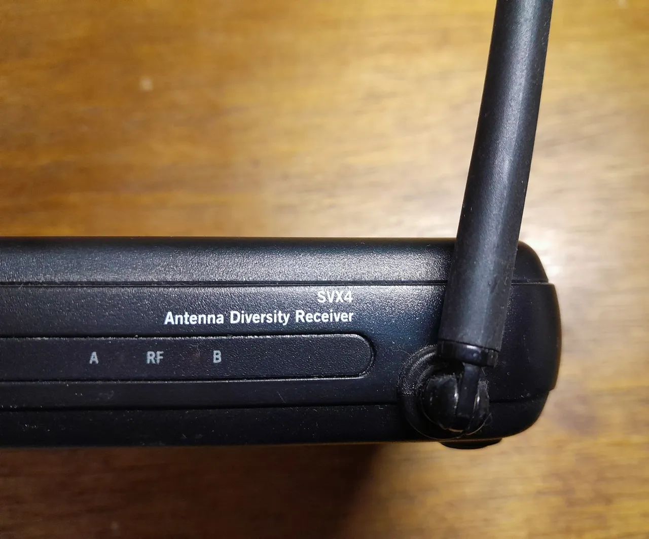 Base Microfone Shure SVX4 com Defeito não liga - Foto 4