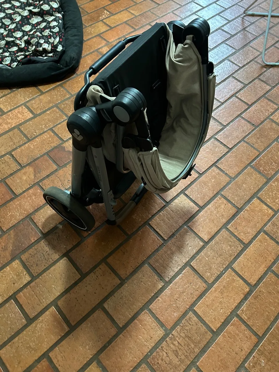 ? VENDO Carrinho de Bebê + Bebê Conforto Maxi-Cosi Citi - Bege ?