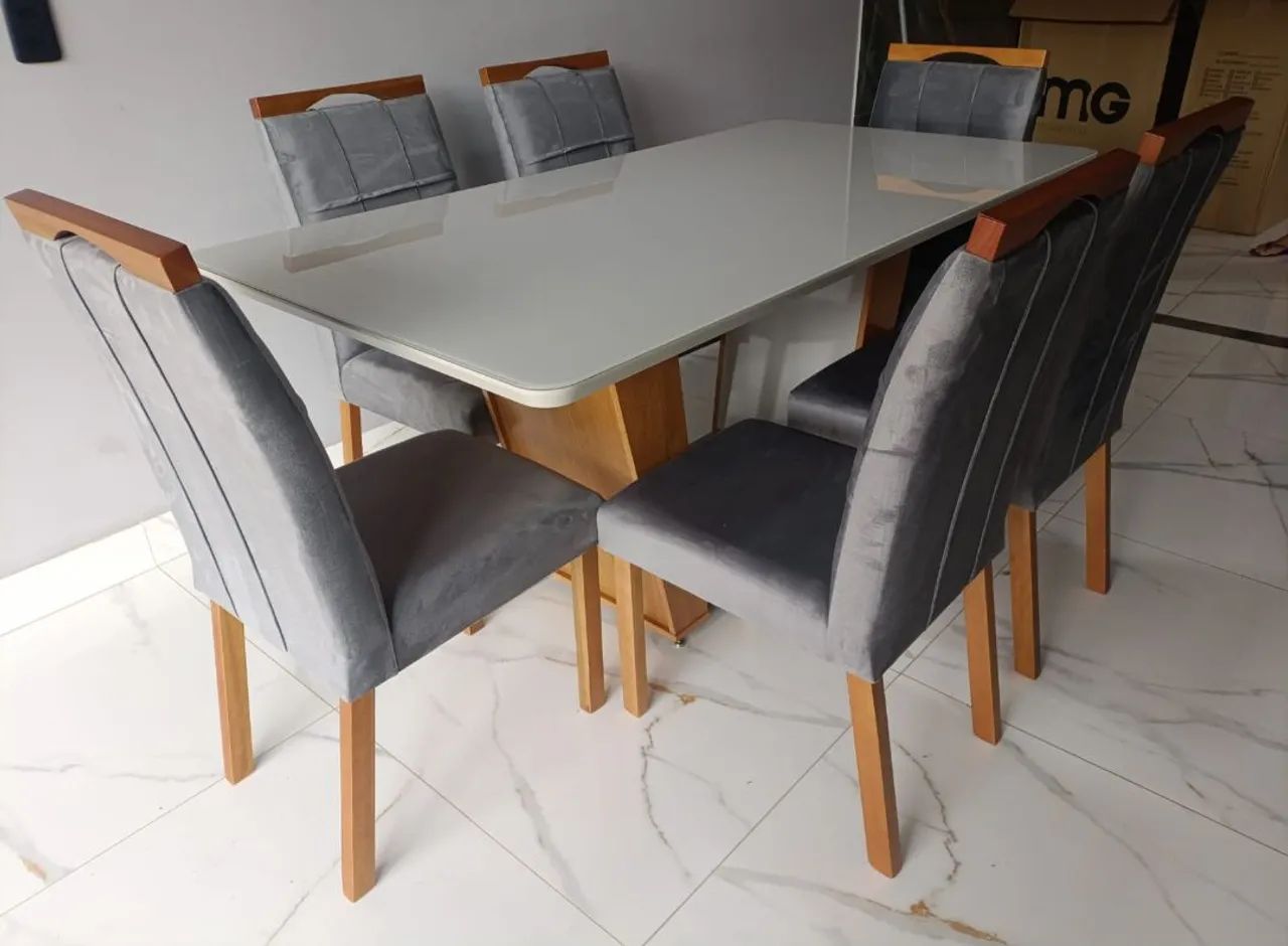 Mesa de jantar com 6 cadeiras apogeeu