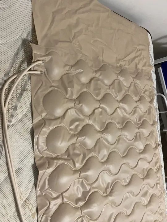 Colchão pneumático para tratamento de escaras - Foto 2