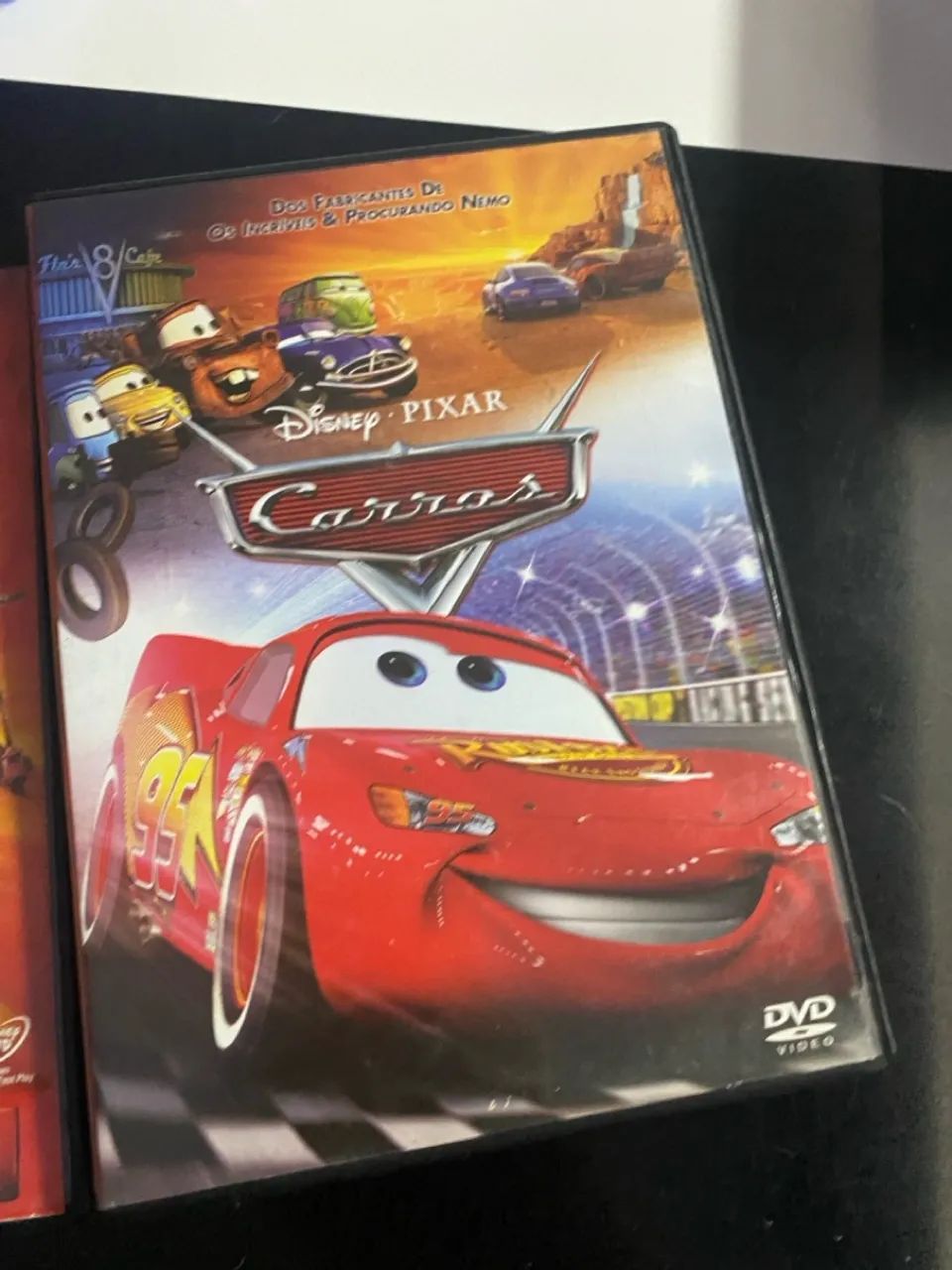 DVD - monstros SA / Carros e Bolt - Foto 2