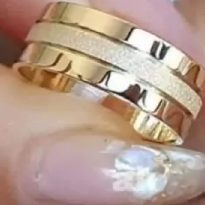 Alianças Estilosas Personalizadas Compromisso  - Foto 5