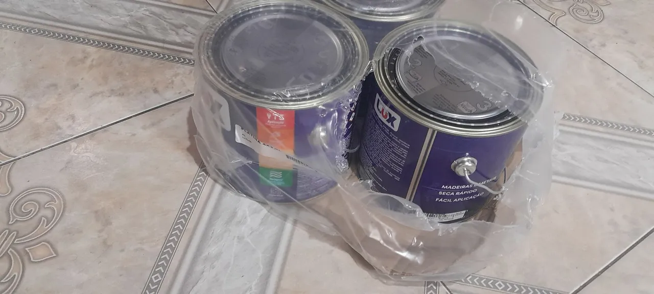 Pct com 3 tintas esmalte sintético