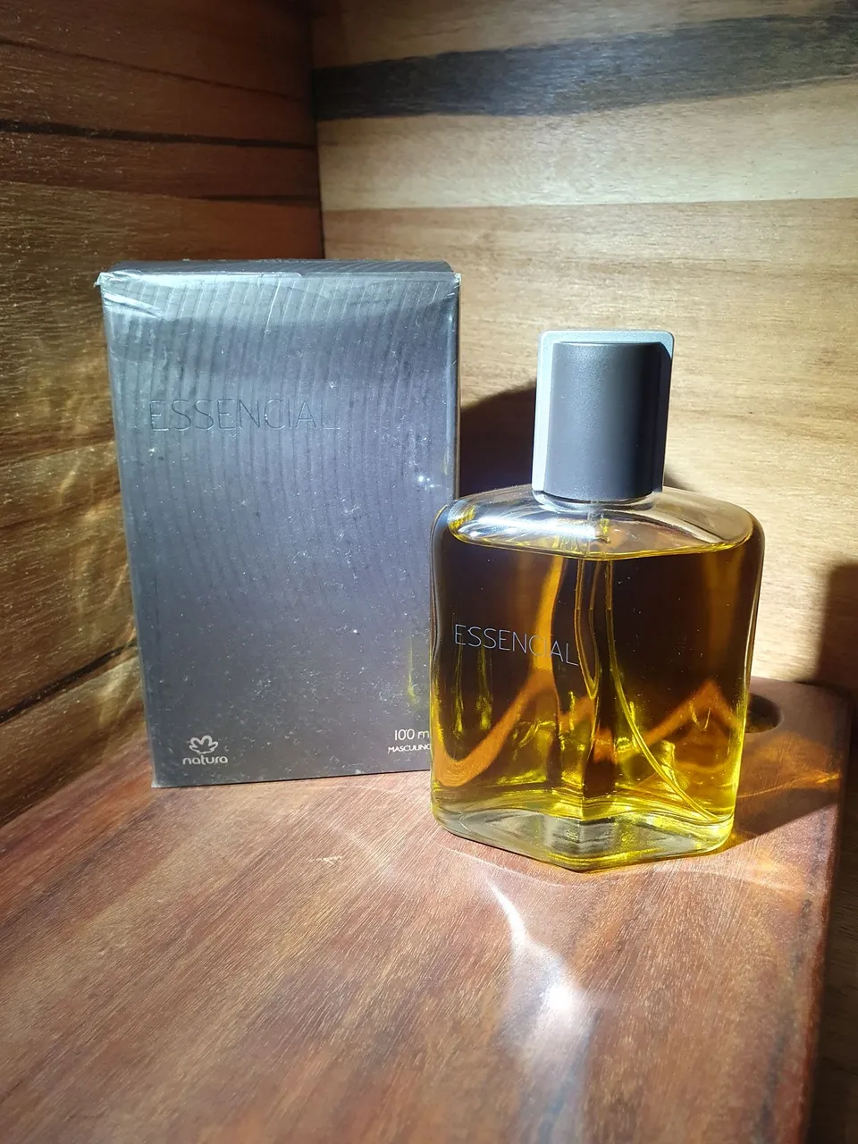Perfume Essencial Masculino 100ml V. 01/2023