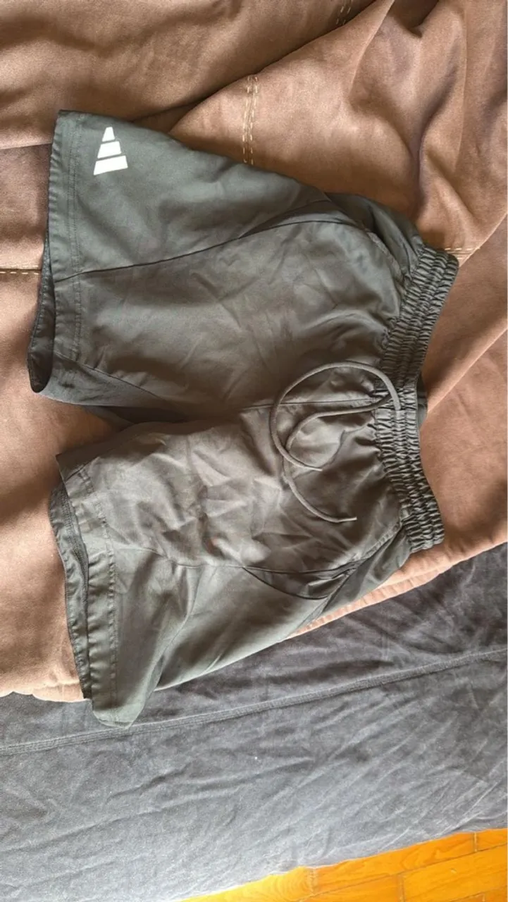 Pacote de 5 shorts + munhequeira de brinde