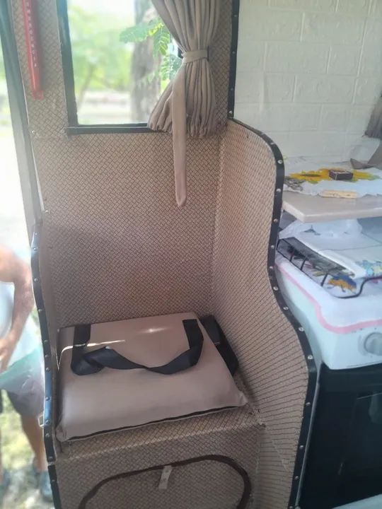 Vende-se Motorhome micro ônibus 7 lugares.I - Foto 12