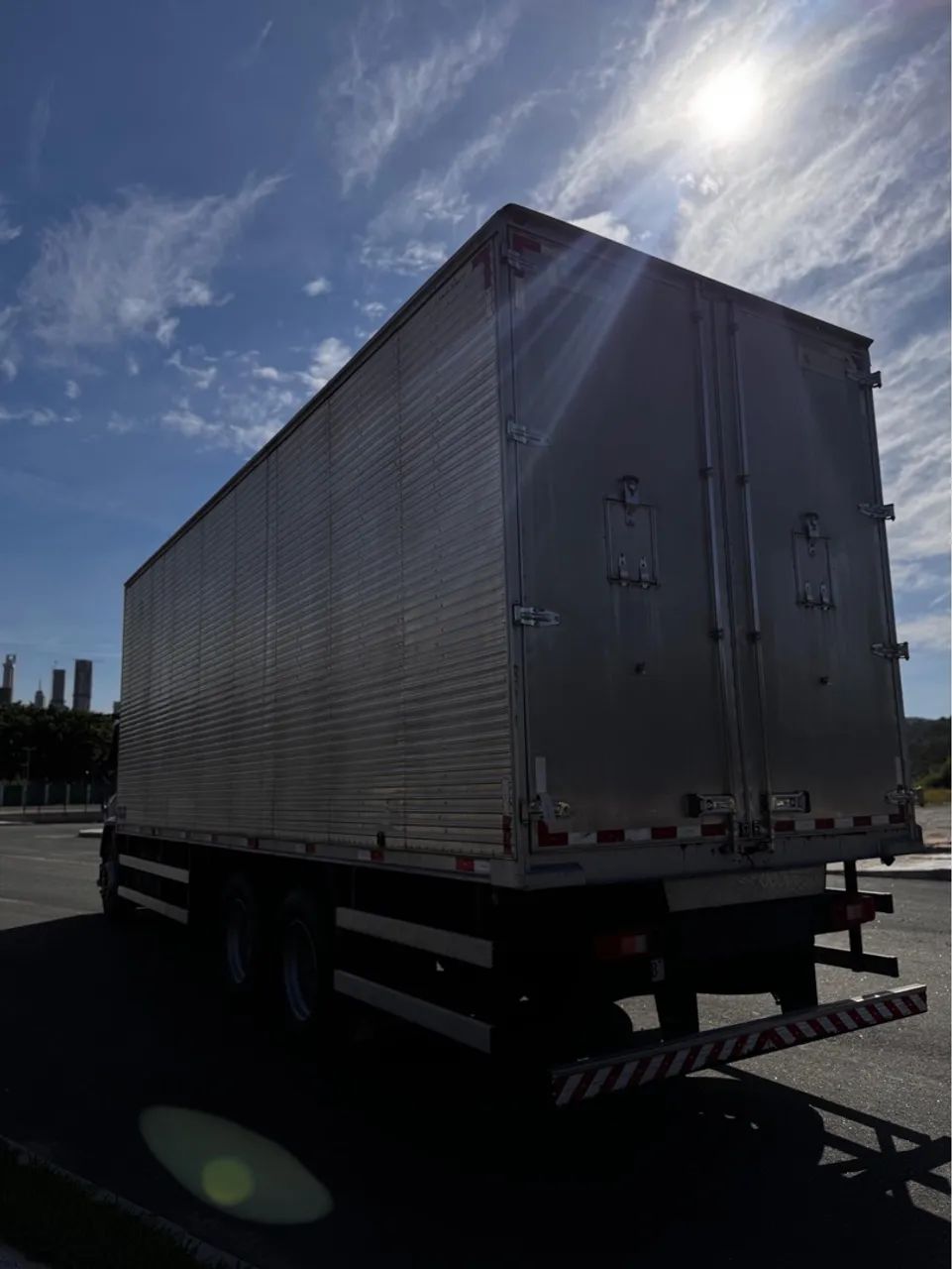 VOLVO VM270 50 MIL KM, MUITO CONSERVADO - Foto 6