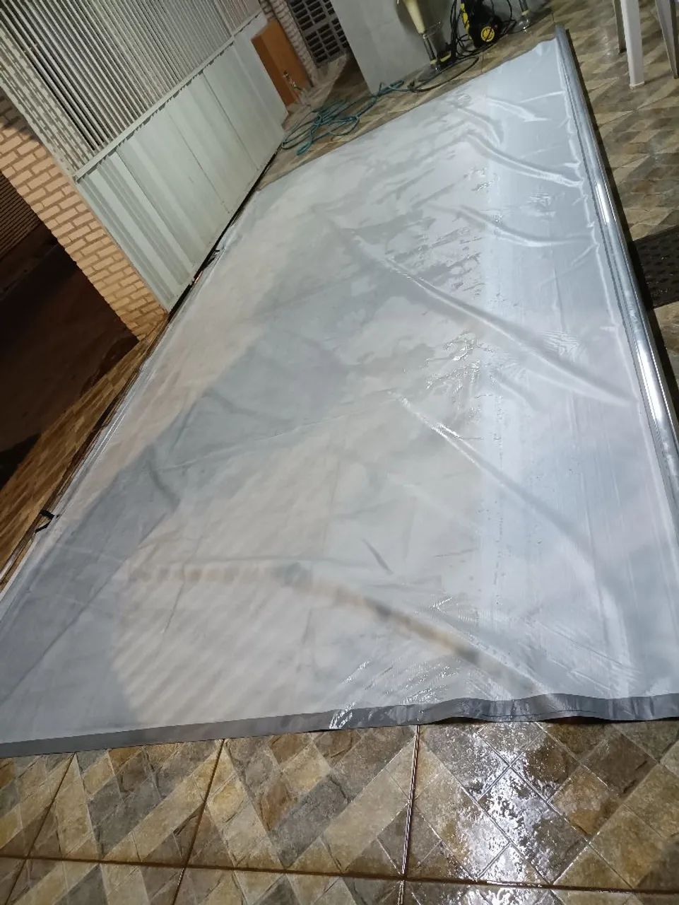 Toldo retrátil lona - 5,5m x 3m - 