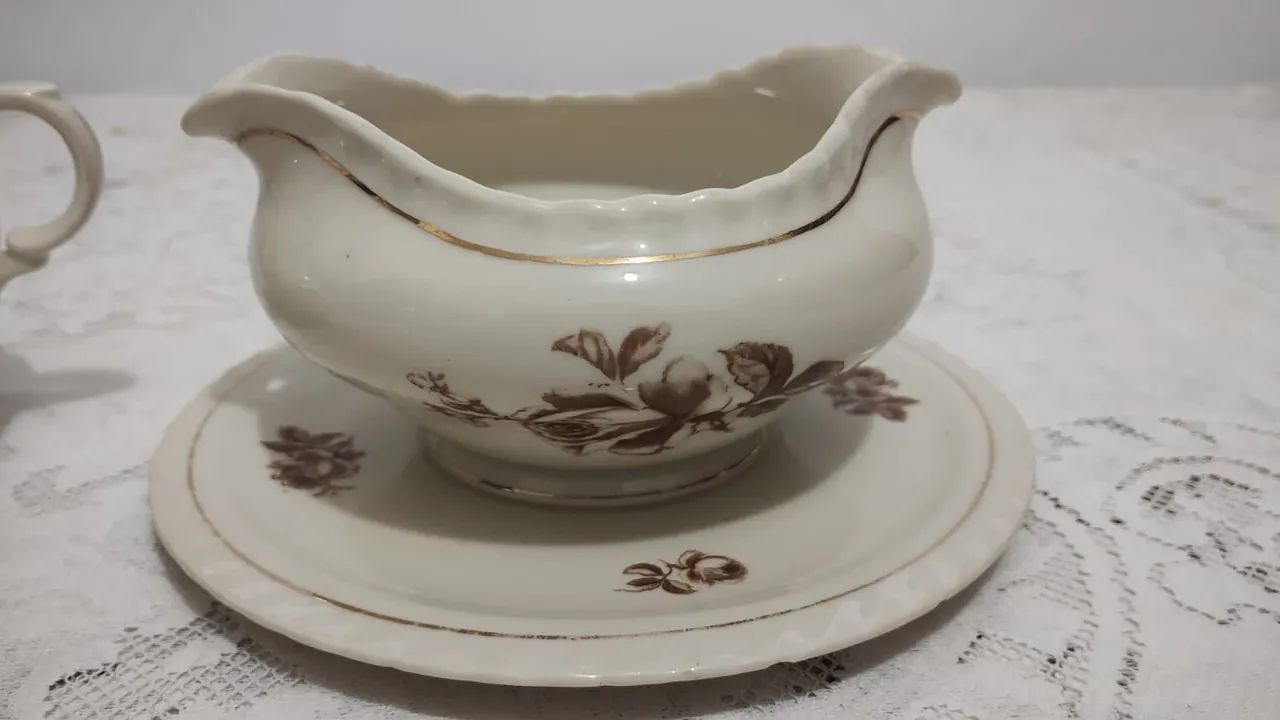 Conjunto de louças floral para servir64310254858498123