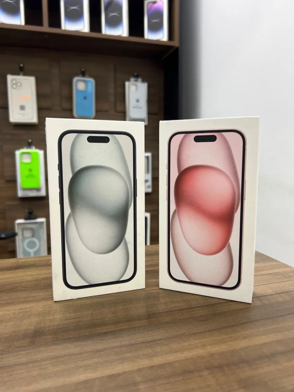 IPHONE 15 LACRADOS / NOVO / 128g. /  2 UNIDADES SOMENTE NA PROMOÇÃO 