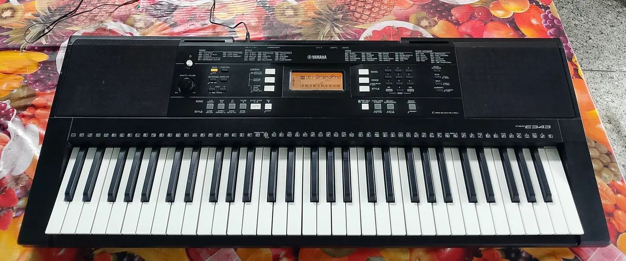 Teclado yamara psr E343