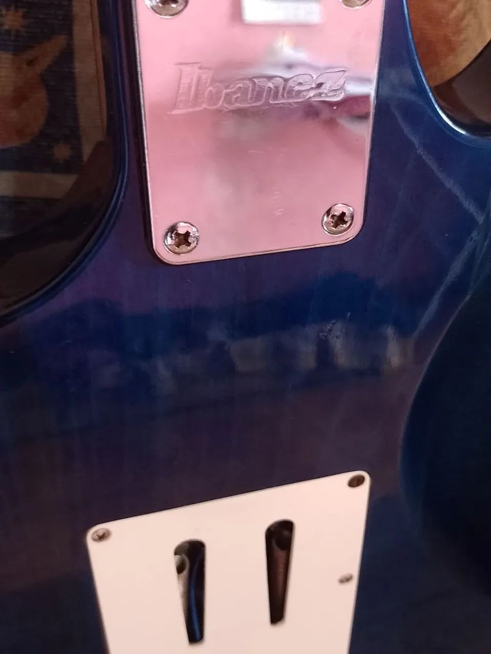 Guitarra Ibanez GRX40, troco em outra ibanez ou vendo - Foto 5
