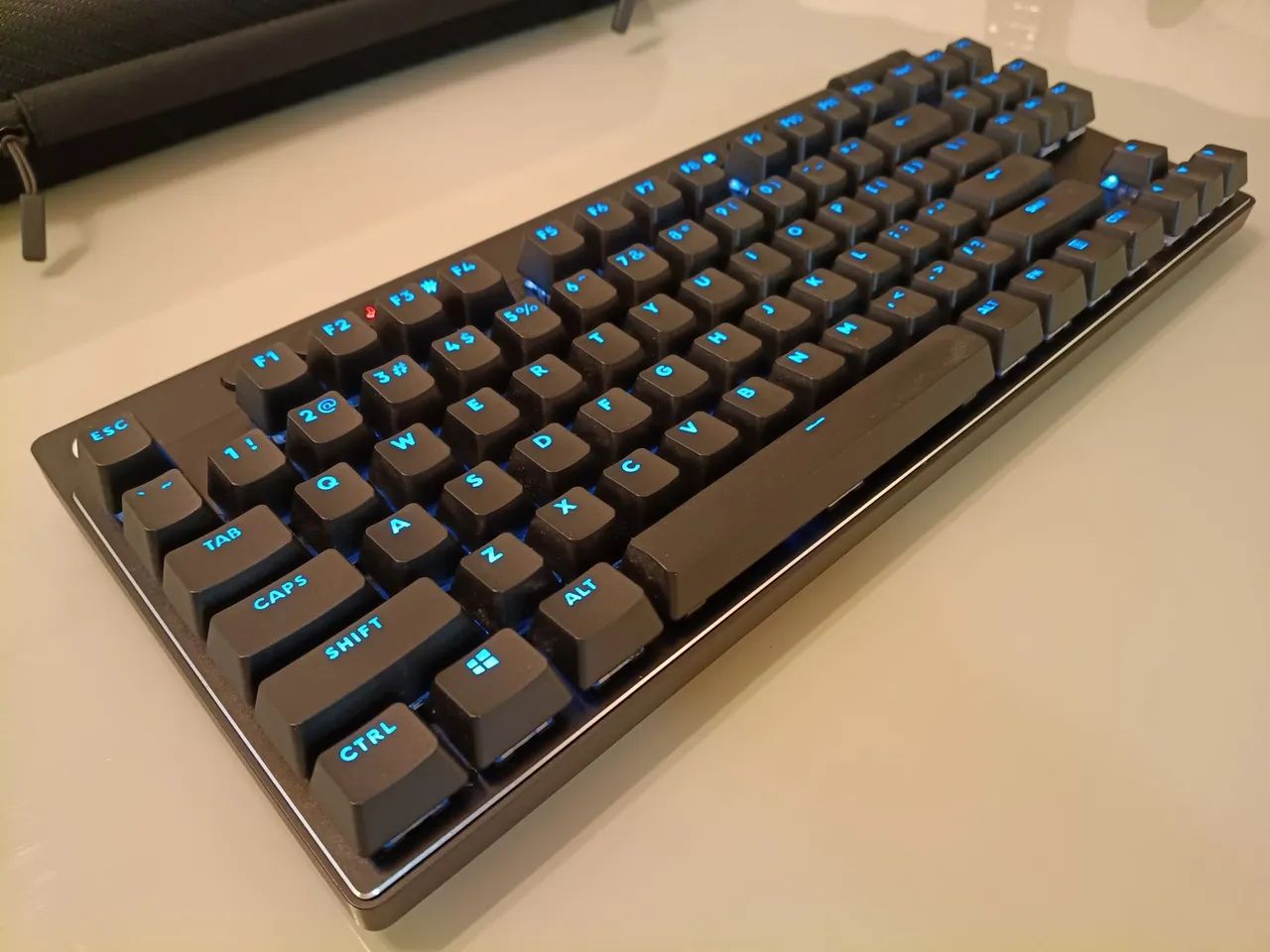 Teclado Logitech G Pro X TKL Lightspeed