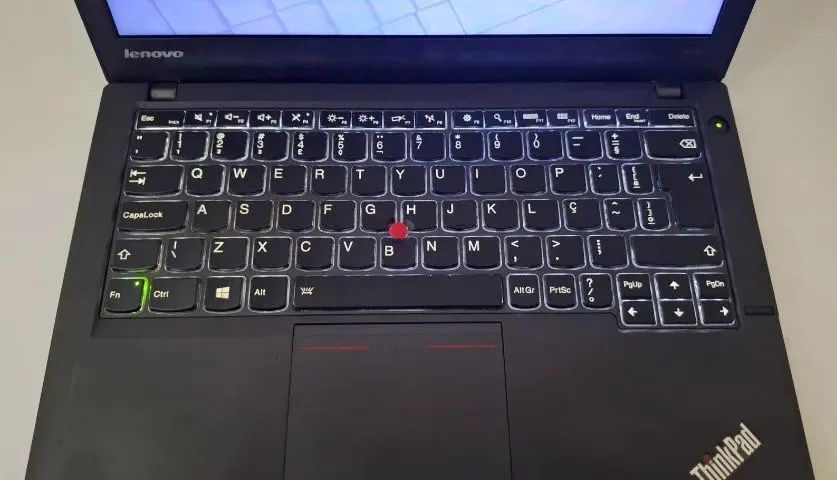 Notebook Lenovo Thinkpad X240 Intel I5 8gb Ram Ssd 120gb (Usado) - Foto 3