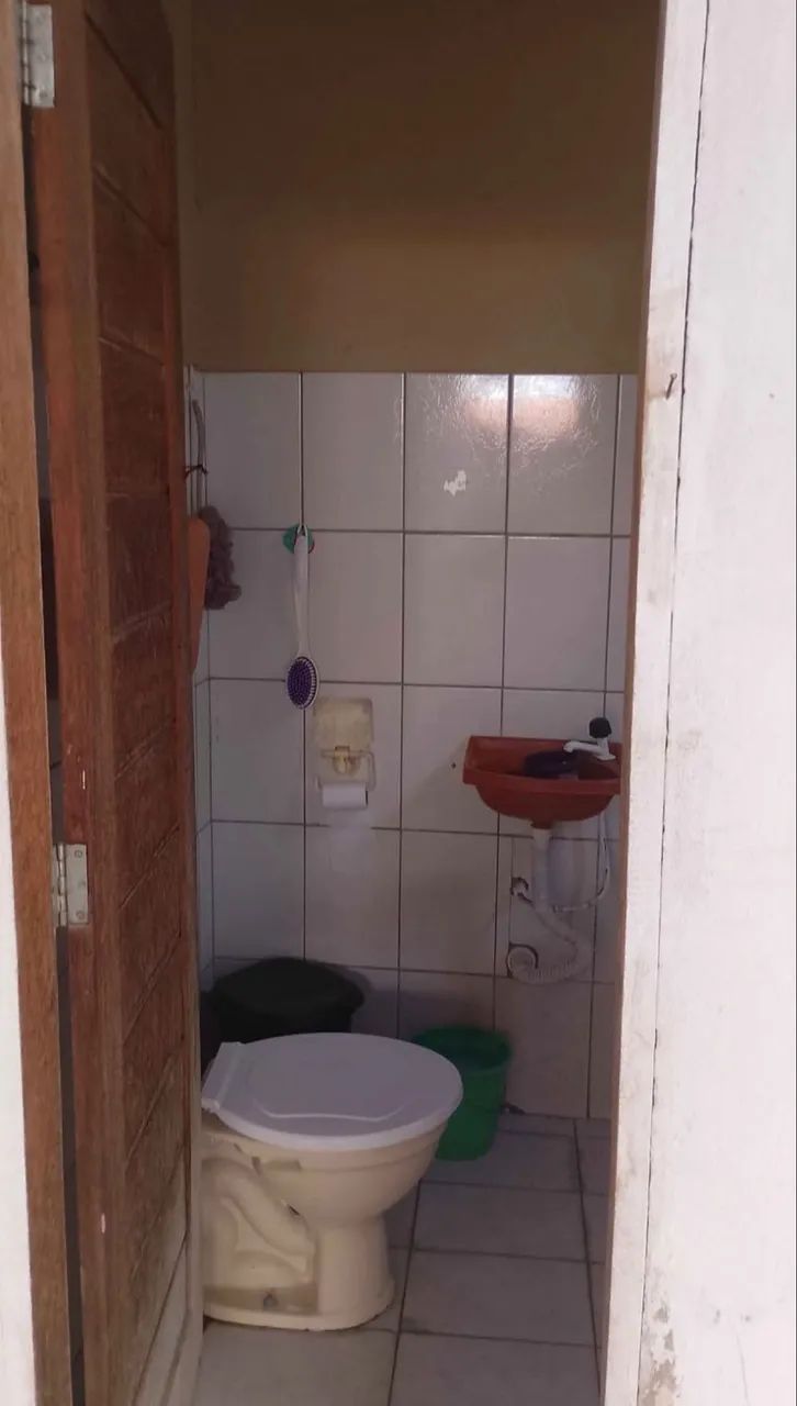 AM-vende-se casa em linhares 