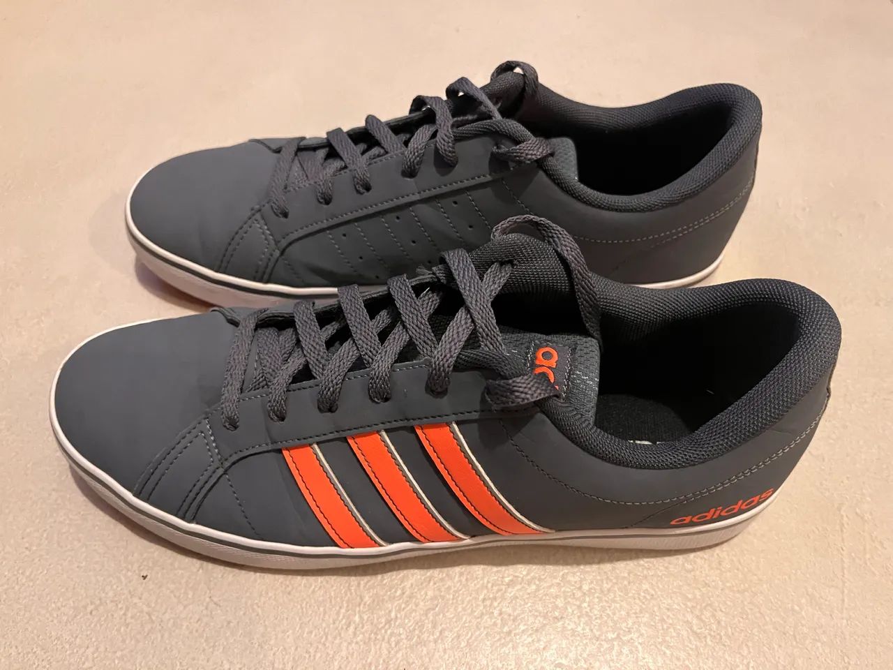 Tênis Adidas Casual tamanho 43 - Foto 2