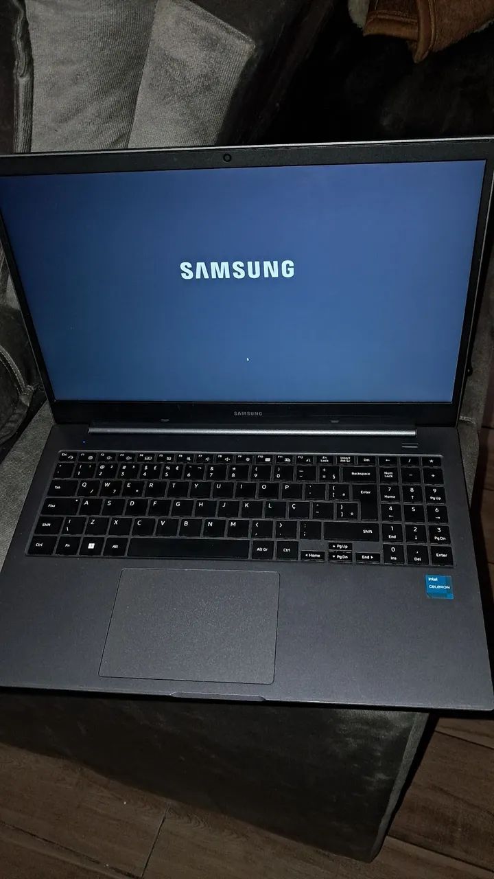 Notebook Samsung celeron Book 4gb 15pl 