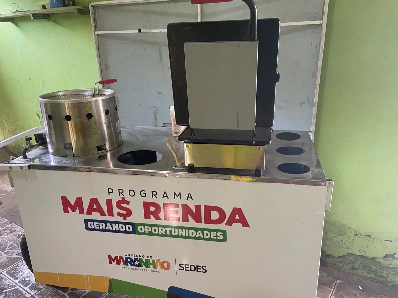 Vende carro de lanche 