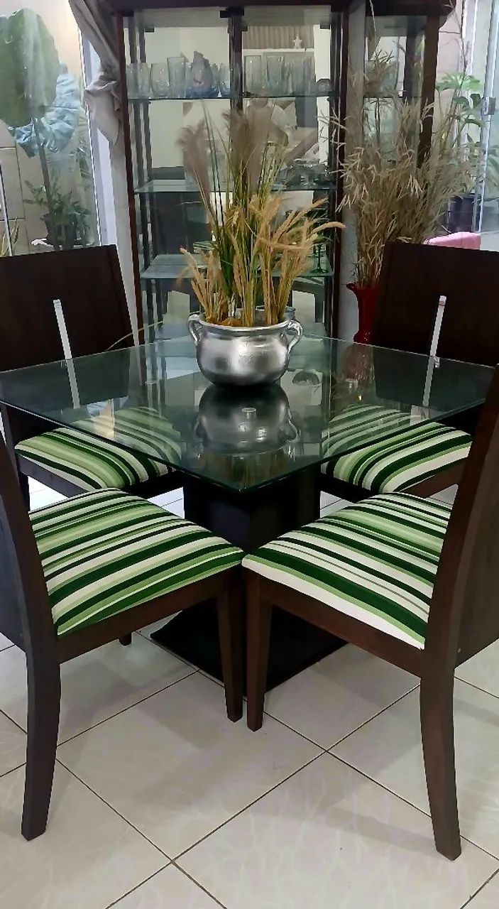 Mesa com 4 Cadeiras  - Foto 4