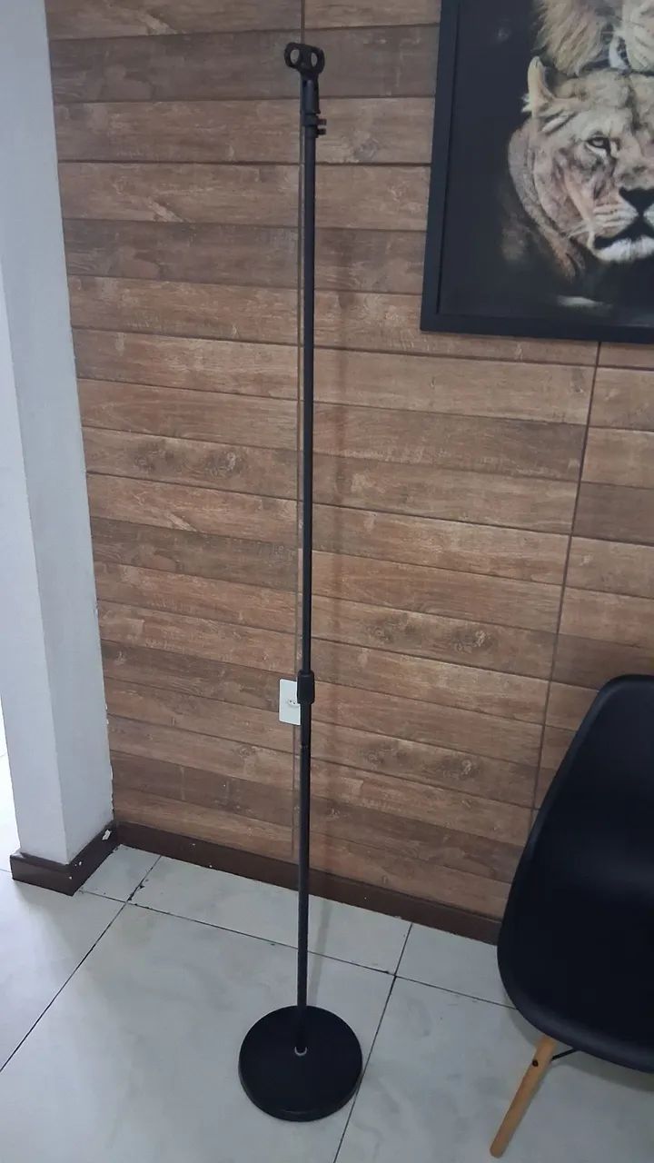 PEDESTAL RETO PARA MICROFONE  - Foto 3