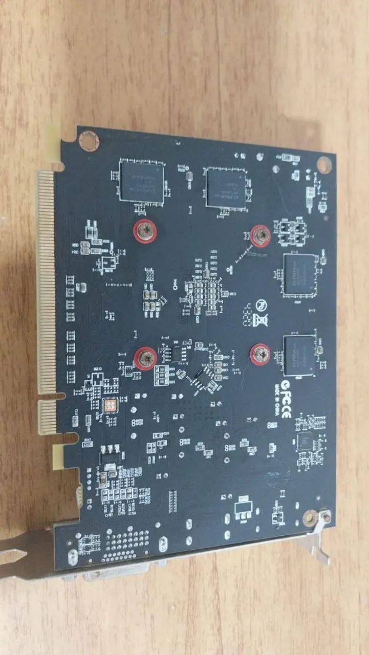 Placa de Vídeo Radeon RX560 4Gb defeito  - Foto 2