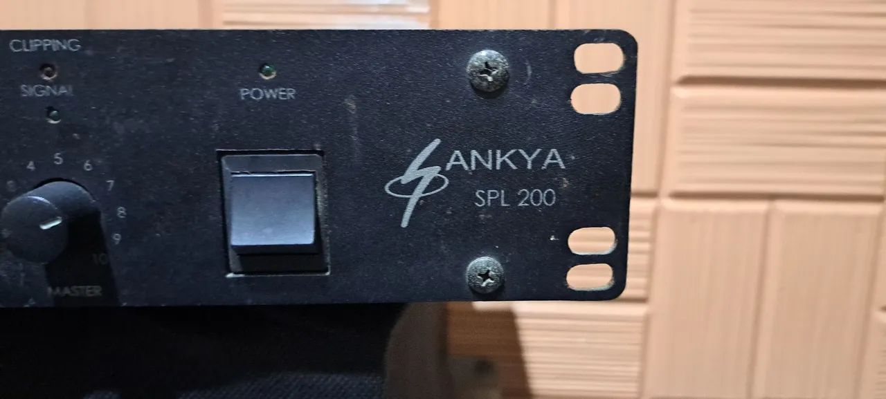 Amplificador 70V modelo: SANKYA - Foto 2
