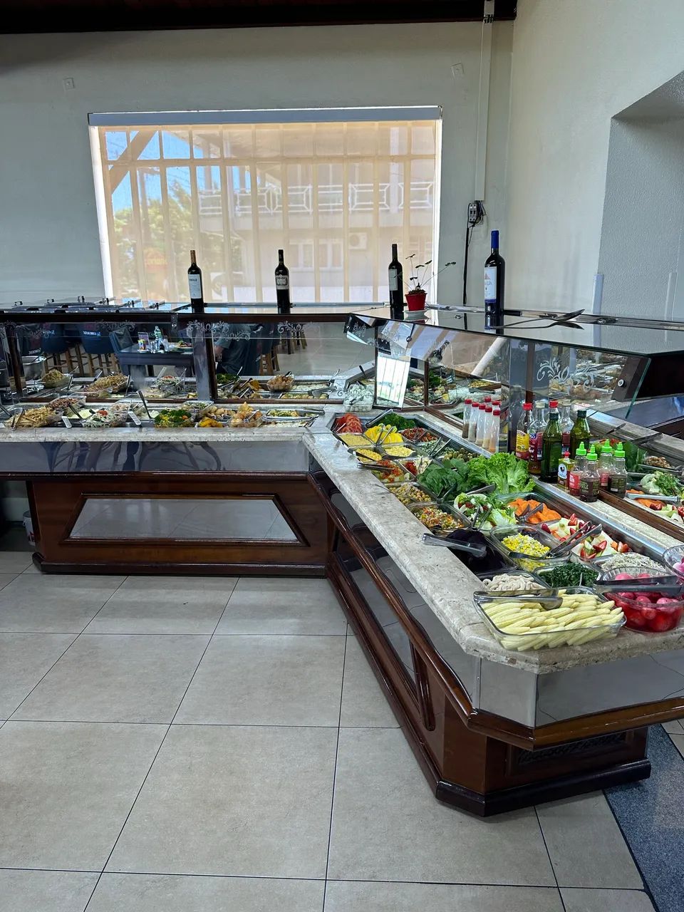 Buffet quente e frio 