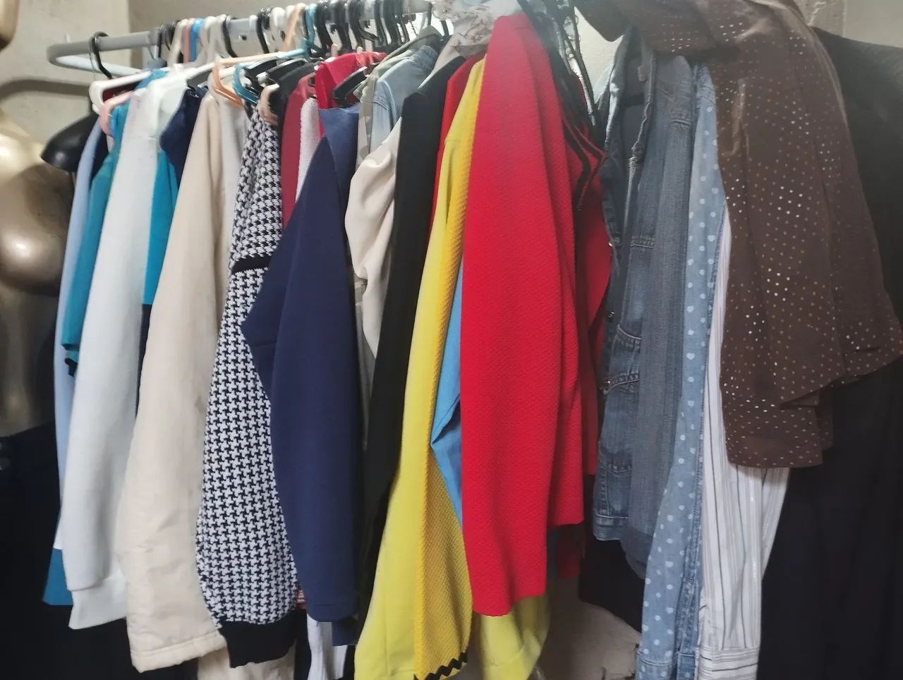 Roupas femininas, calçados e acessórios. - Foto 3