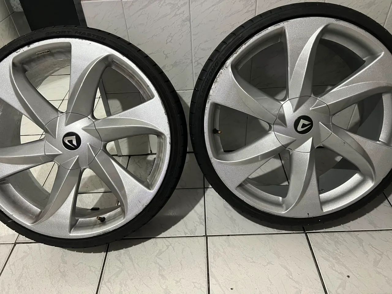 Roda aro 20 6 furos  - Foto 3
