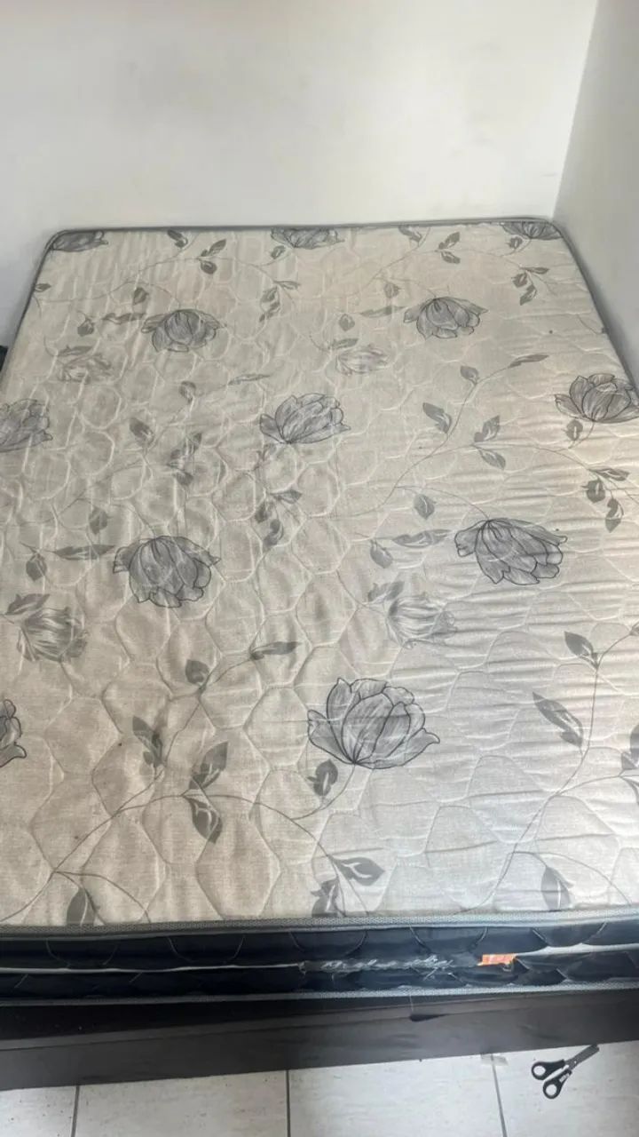 Cama box  Baú + colchão - Fogão 4 bocas de Mesa 