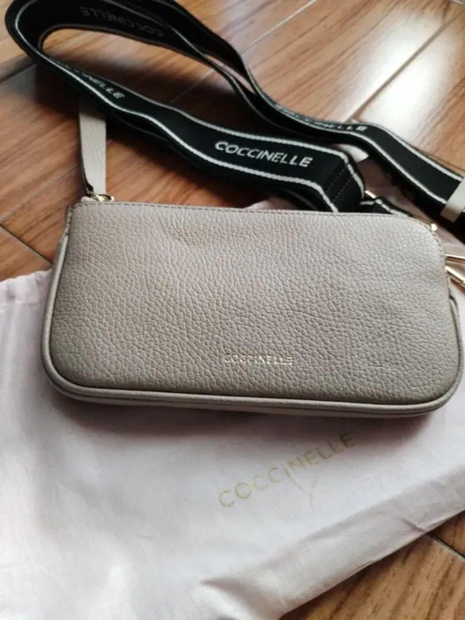 bolsa marca italiana coccinelle original couro nova com etiqueta - Foto 3
