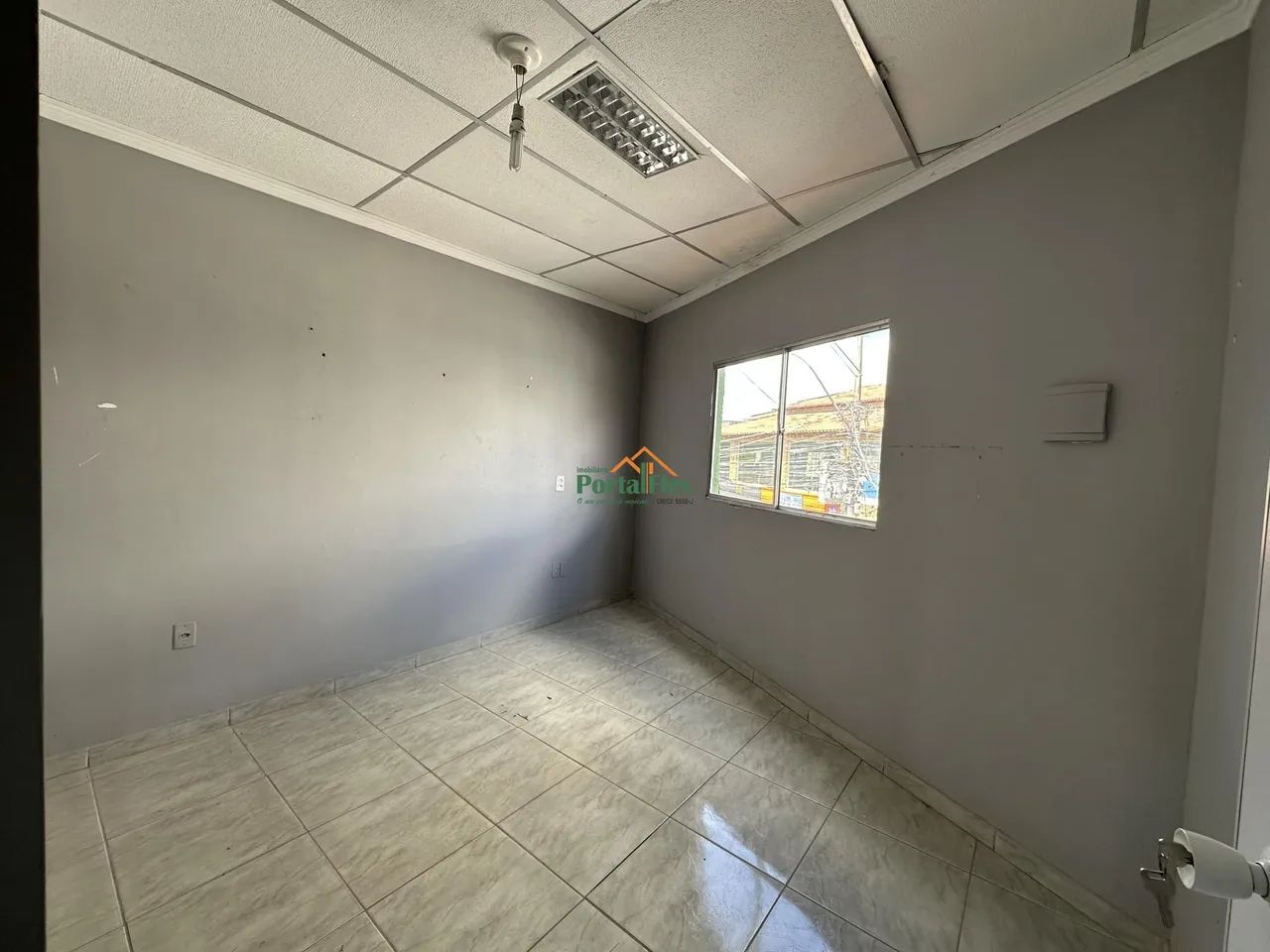 Sala à locação em Parque Residencial Laranjeiras - Serra/ES - Foto 2