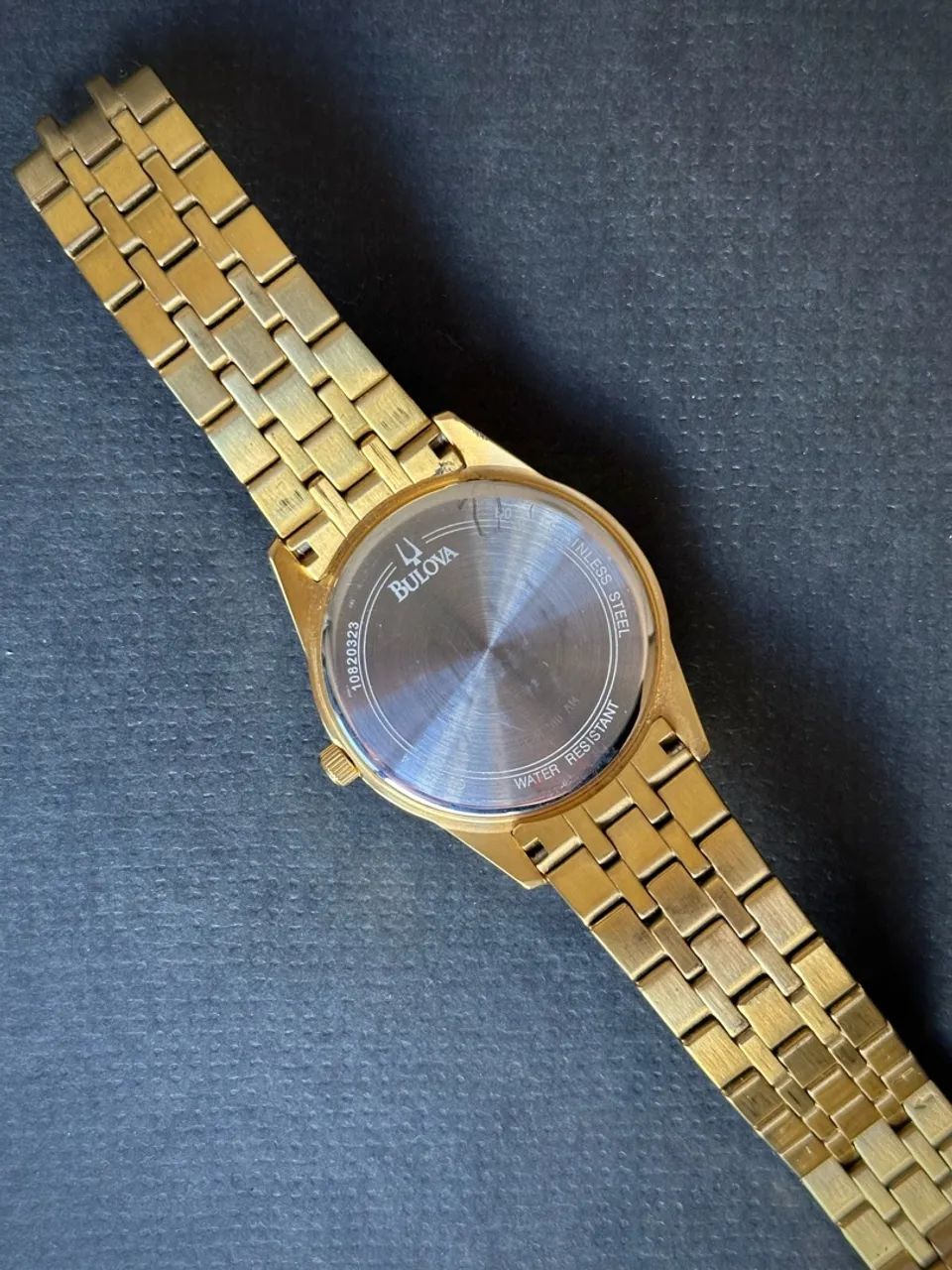 Relógio Bulova Quartz Vintage - Foto 2