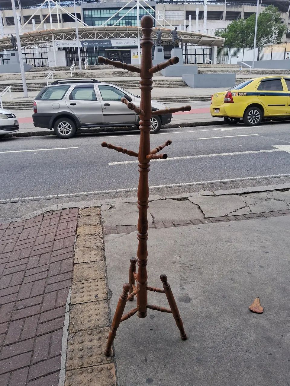 Cabideiro de roupas 