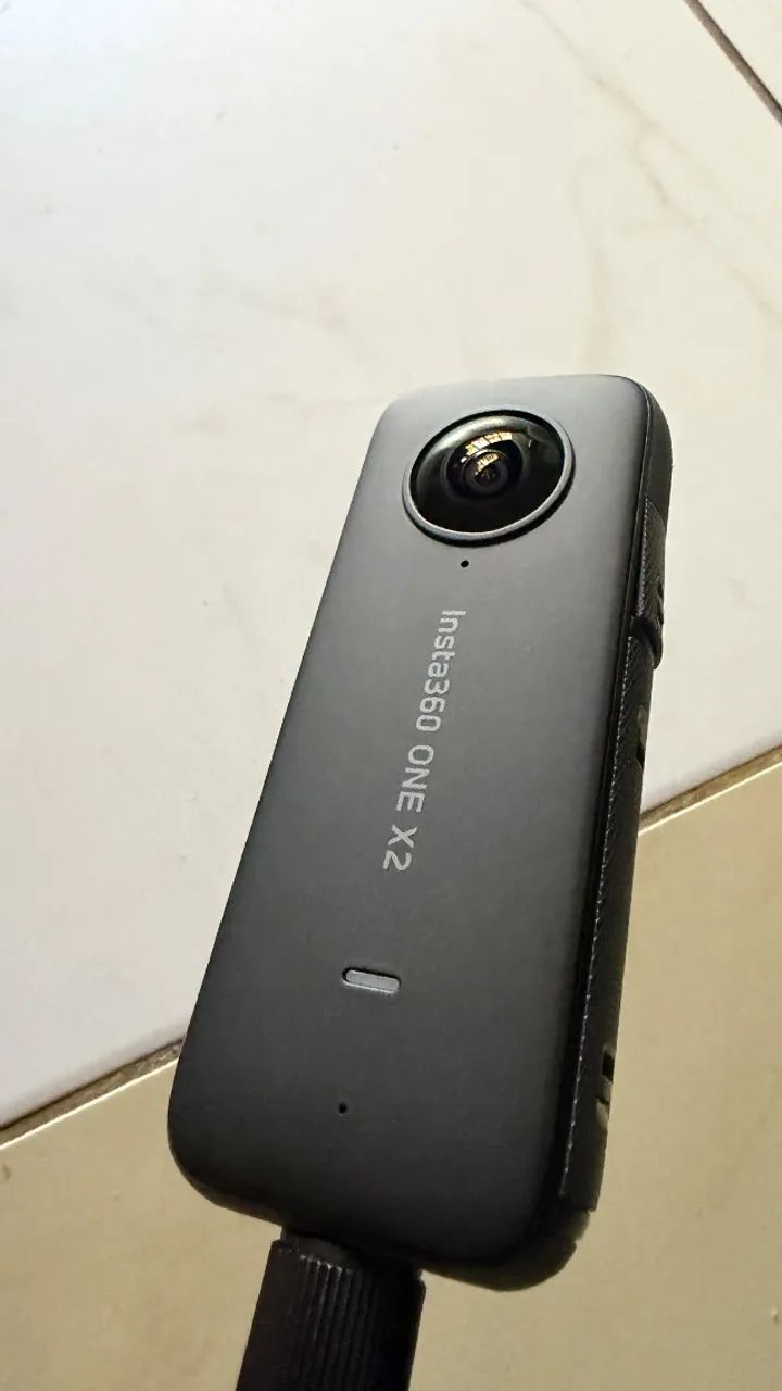 Câmera Insta 360 One X2 - Foto 2