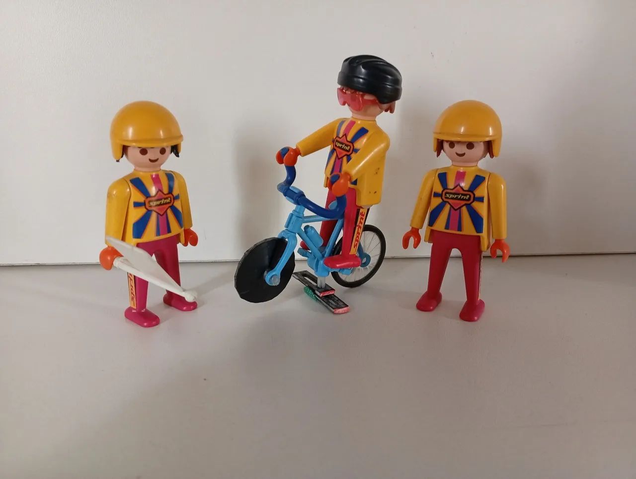 Playmobil geobra ciclistas  - Foto 2