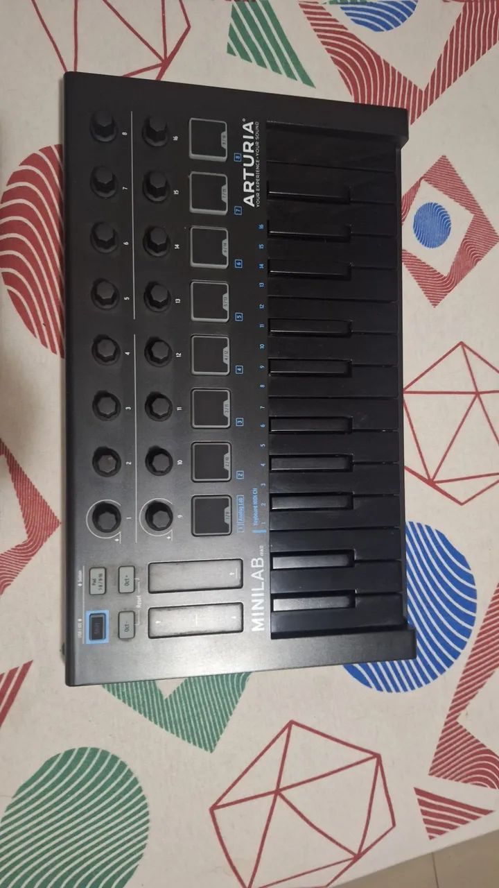 Teclado arturia minilab MKII  - Foto 4