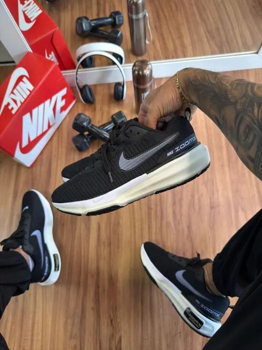 Tênis Nike Zoomx preto e branco  - Foto 3