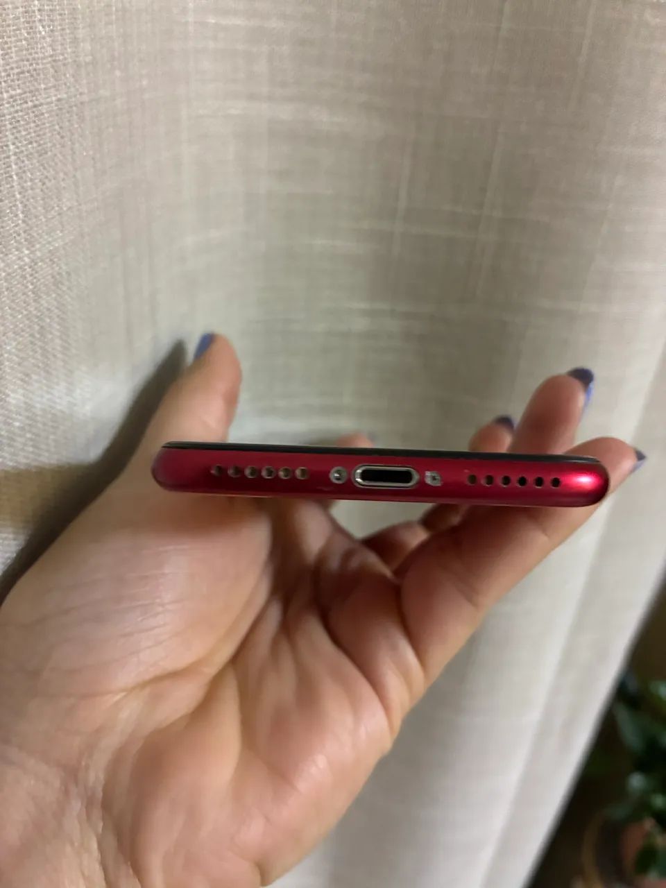 iPhone SE 128GB - Product RED - Foto 4