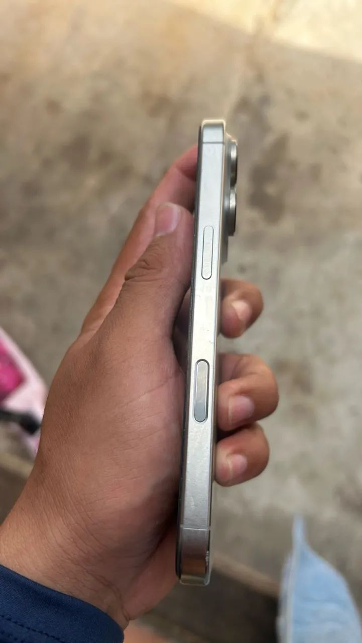 IPhone 16 Pro 256GB - Foto 3