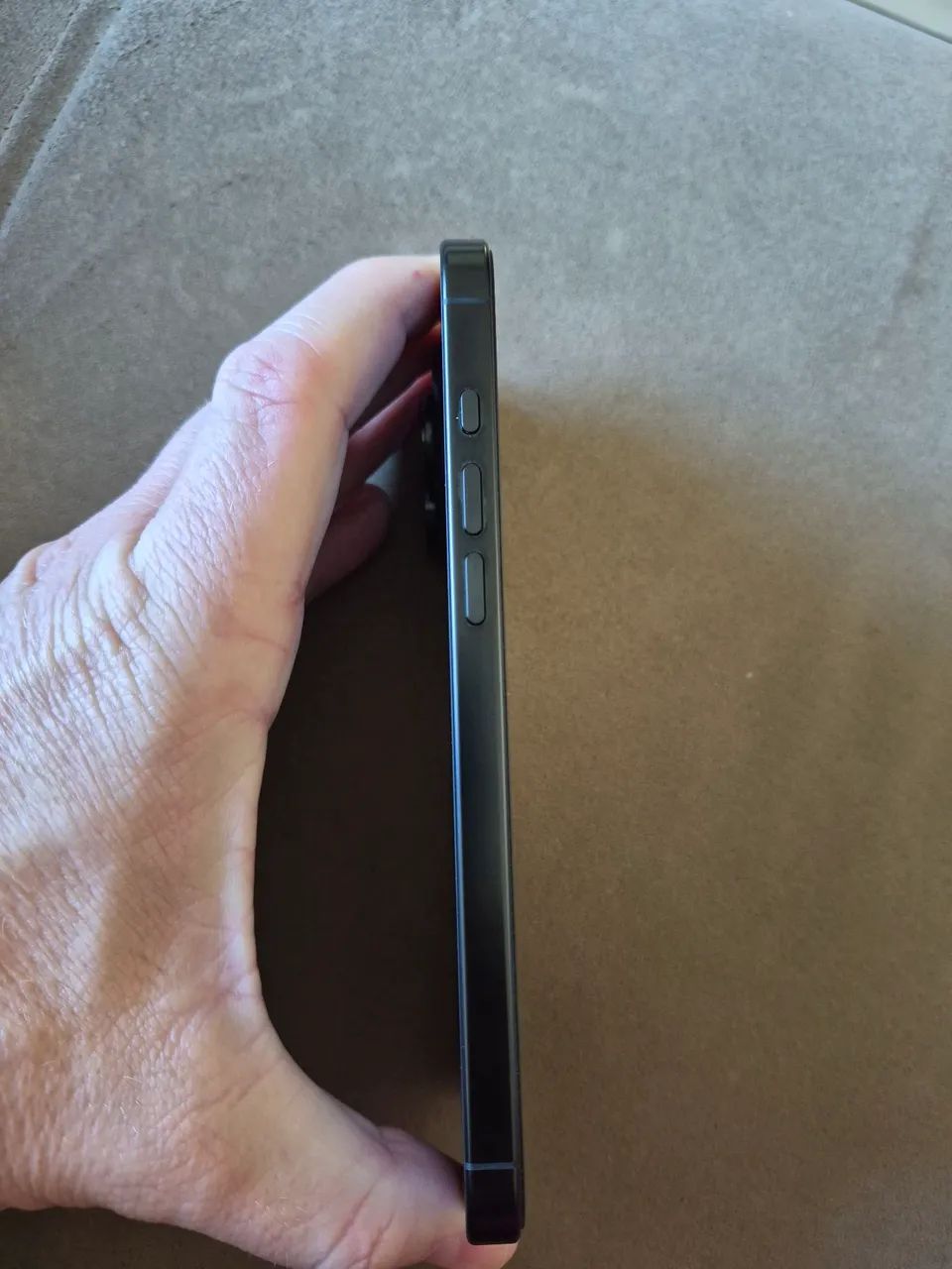 iPhone 16 Pro Ma muito novo - Foto 4