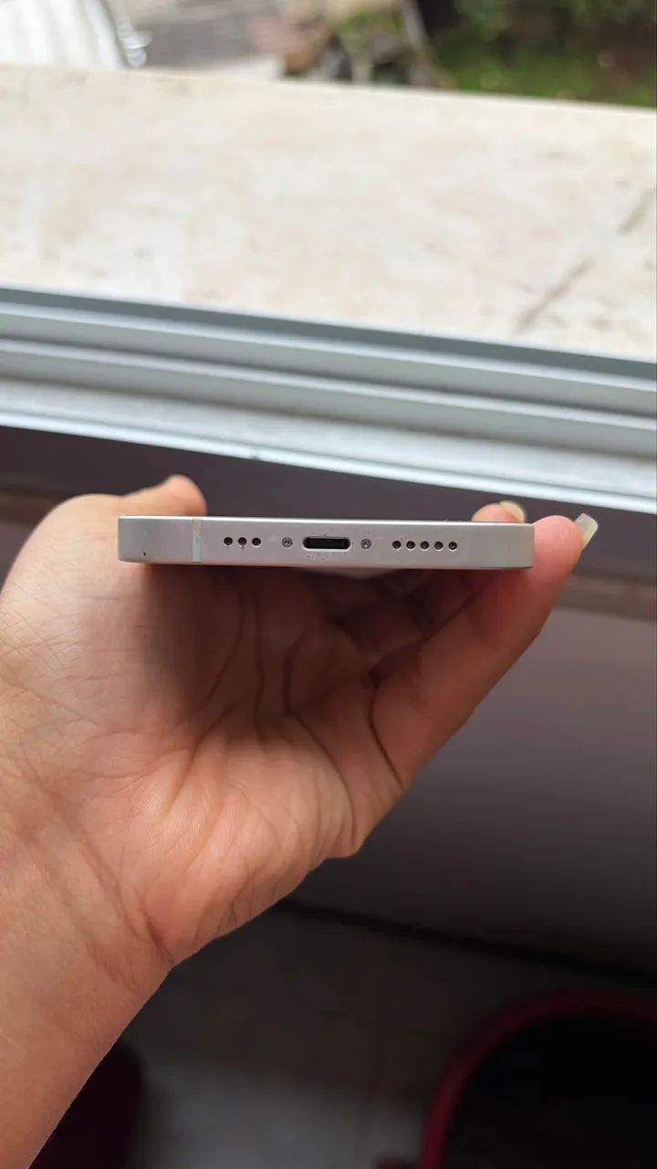 iPhone 13 branco 126gb  - Foto 5