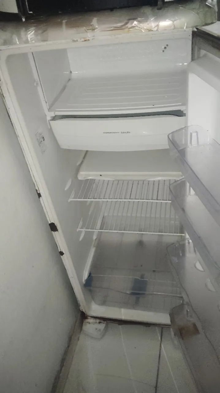 Refrigerador com gelo