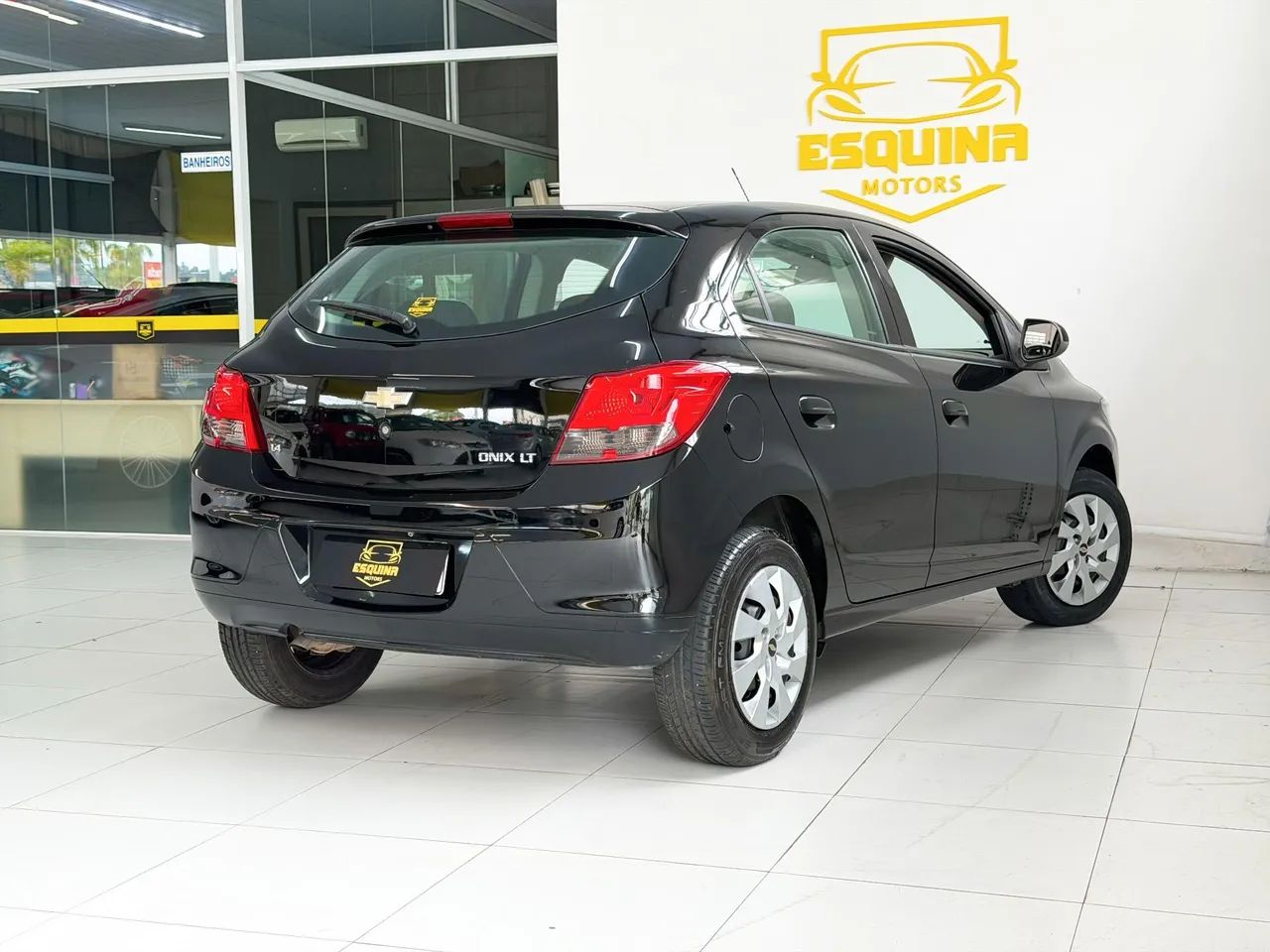 Chevrolet Onix Hatch LT 1.4 8V Flex Power Mec. 4P 2016 - Foto 4