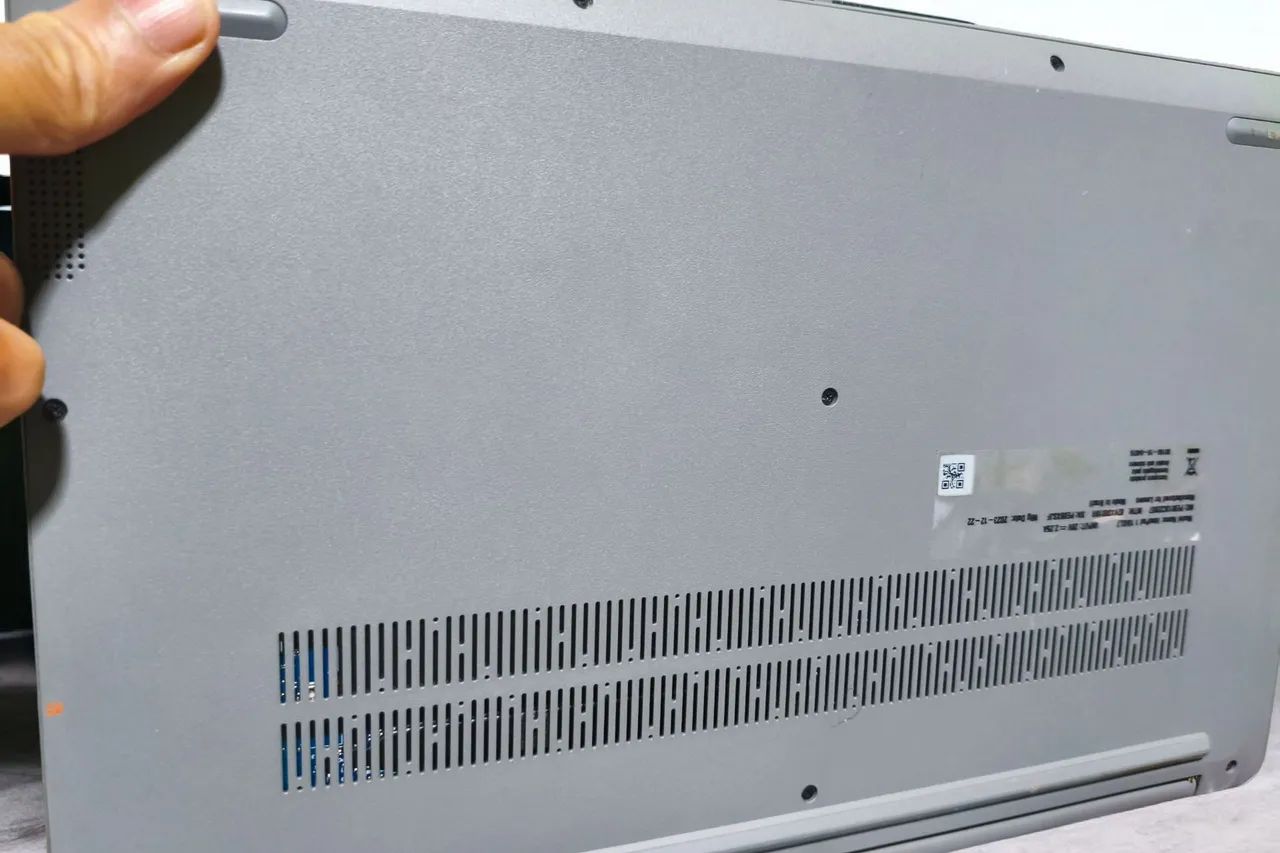 Notebook Lenovo Ideapad 145 - Foto 4