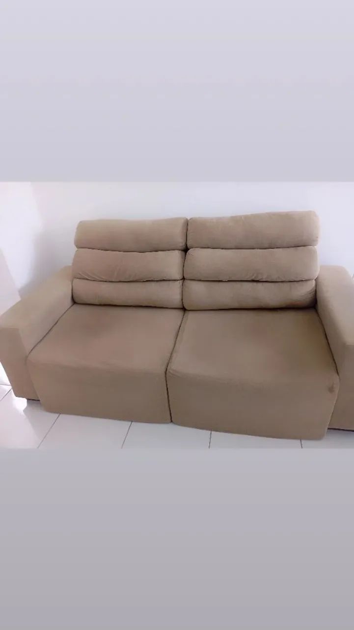 Sofá retrátil e reclinável 