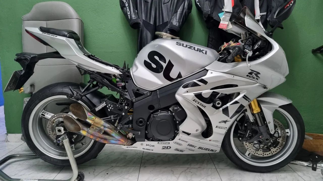 Srad 1000 2004 com roupa da 2020 - Foto 2