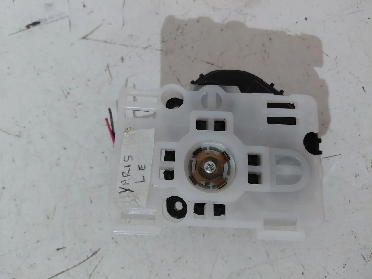 Motor retrovisor elétrico Yaris esquerdo  - Foto 4