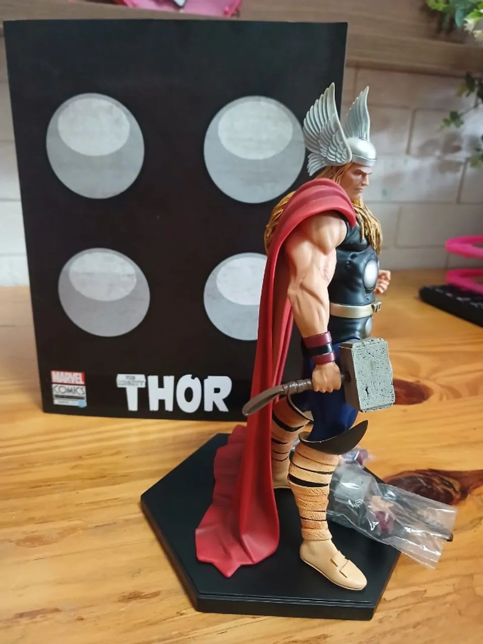 Thor 1/10 Iron Studios Exclusivo - Foto 4